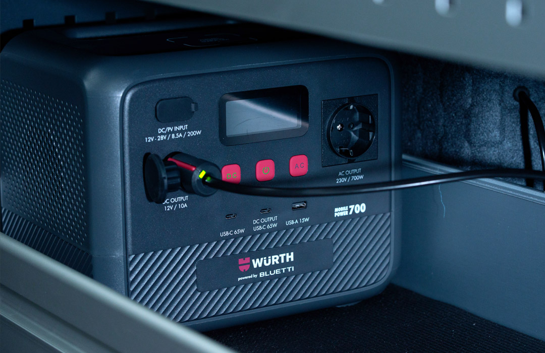 Nahaufnahme der mobilen Powerstation Würth Mopo 700